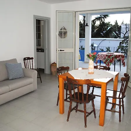 Lasi Apartman